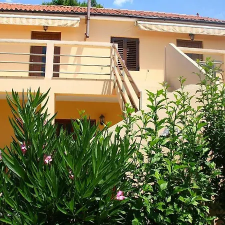 Apartment Mrdelja Nin